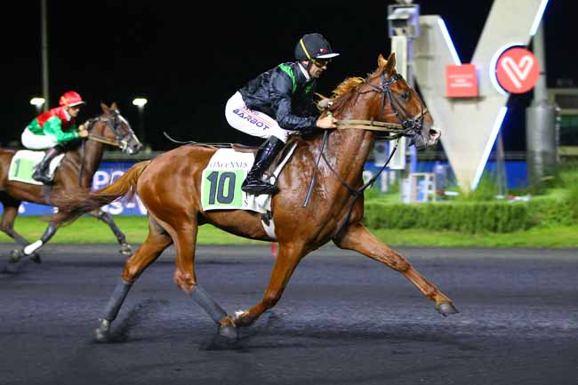 Photo d'arrivée de la course pmu PRIX DE BASLY à PARIS-VINCENNES le Vendredi 16 septembre 2022