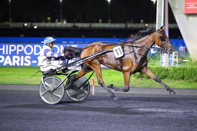 Photo d'arrivée de la course pmu PRIX CLEOMEDE à PARIS-VINCENNES le Vendredi 23 septembre 2022