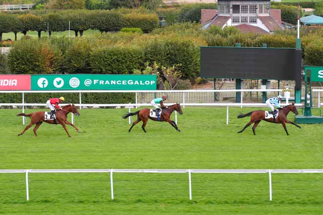 Photo d'arrivée de la course pmu PRIX NINO à SAINT CLOUD le Vendredi 23 septembre 2022