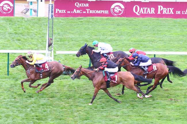 Photo d'arrivée de la course pmu QATAR PRIX DE ROYALLIEU à LONGCHAMP le Samedi 1 octobre 2022