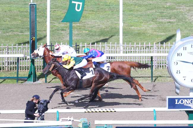 Photo d'arrivée de la course pmu PRIX DE CHAUMONT à CHANTILLY le Samedi 8 octobre 2022