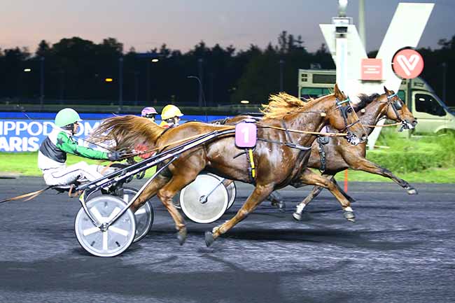 Photo d'arrivée de la course pmu PRIX KOLGA à PARIS-VINCENNES le Mardi 11 octobre 2022