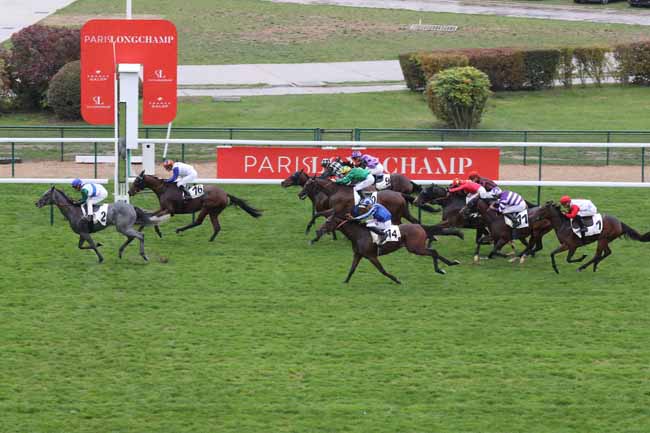 Photo d'arrivée de la course pmu PRIX CARRUS à LONGCHAMP le Jeudi 13 octobre 2022