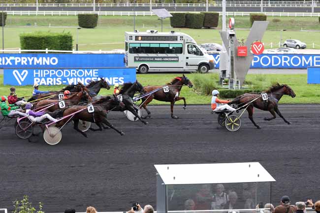 Photo d'arrivée de la course pmu PRIX PRYMNO à PARIS-VINCENNES le Mardi 18 octobre 2022