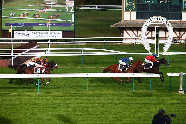 Photo d'arrivée de la course pmu PRIX PAULETTE ROLLAND (PRIX SPERANZA) à COMPIEGNE le Vendredi 11 novembre 2022