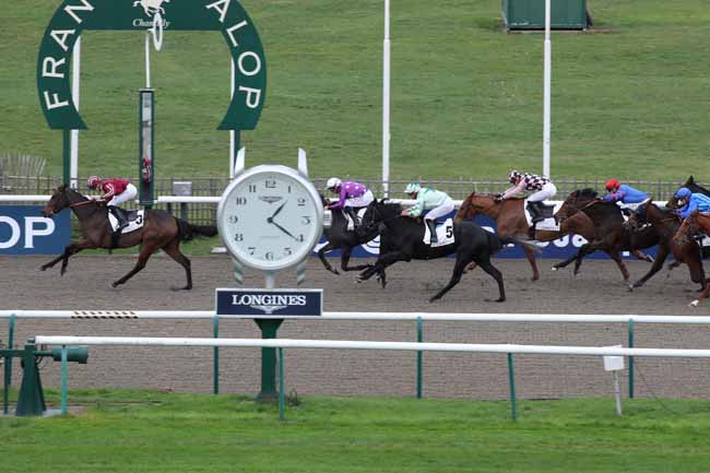 Photo d'arrivée de la course pmu PRIX DE BALIVIERE à CHANTILLY le Mercredi 16 novembre 2022