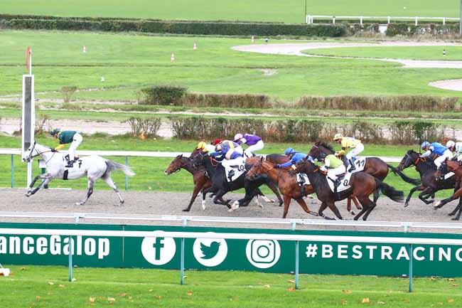 Photo d'arrivée de la course pmu PRIX D'UTAH BEACH à DEAUVILLE le Mardi 22 novembre 2022