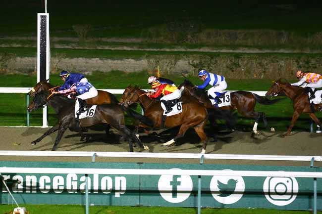 Photo d'arrivée de la course pmu PRIX DE GOLD BEACH à DEAUVILLE le Mardi 22 novembre 2022