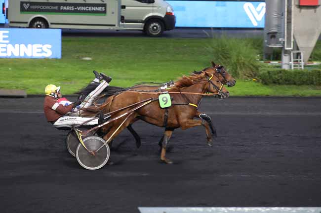 Photo d'arrivée de la course pmu PRIX DE MANCIET à PARIS-VINCENNES le Samedi 26 novembre 2022
