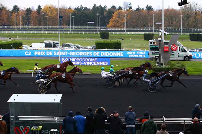 Photo d'arrivée de la course pmu PRIX DE SAINT-GEORGES DE DIDONNE à PARIS-VINCENNES le Samedi 3 décembre 2022