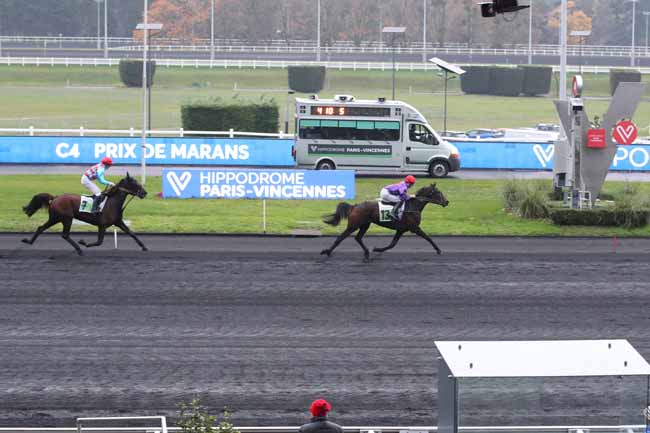 Photo d'arrivée de la course pmu PRIX DE MARANS à PARIS-VINCENNES le Lundi 5 décembre 2022
