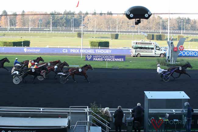 Photo d'arrivée de la course pmu PRIX MICHEL THOURY à PARIS-VINCENNES le Samedi 17 décembre 2022