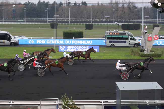 Photo d'arrivée de la course pmu PRIX GENERAL DU POMMEAU à PARIS-VINCENNES le Dimanche 18 décembre 2022