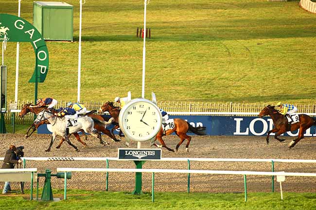 Photo d'arrivée de la course pmu PRIX D'ANDEVILLE à CHANTILLY le Vendredi 23 décembre 2022