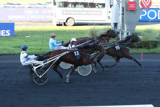 Photo d'arrivée de la course pmu PRIX D'ANDERNOS-LES-BAINS à PARIS-VINCENNES le Mardi 27 décembre 2022
