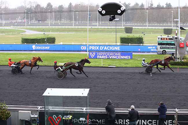 Photo d'arrivée de la course pmu PRIX D'ACIGNE à PARIS-VINCENNES le Mercredi 4 janvier 2023