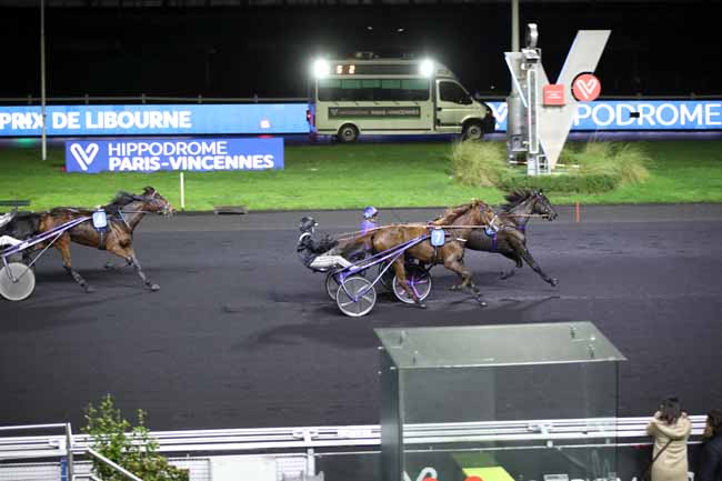 Photo d'arrivée de la course pmu PRIX DE LIBOURNE à PARIS-VINCENNES le Jeudi 5 janvier 2023