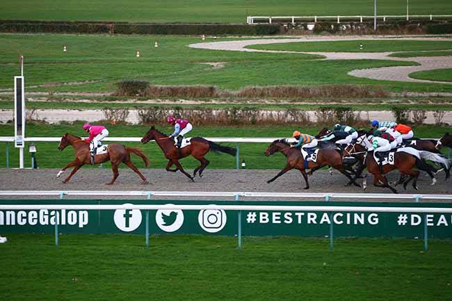 Photo d'arrivée de la course pmu PRIX DE L'HOTEL ATLANTIQUE à DEAUVILLE le Vendredi 13 janvier 2023
