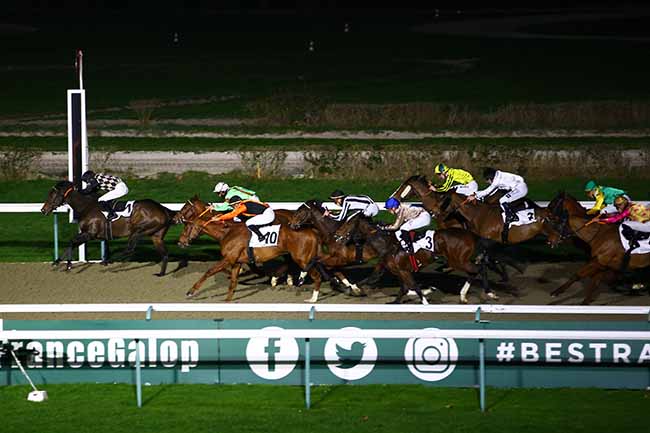 Photo d'arrivée de la course pmu PRIX DE BALME à DEAUVILLE le Vendredi 13 janvier 2023
