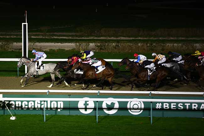 Photo d'arrivée de la course pmu PRIX DE LA GARE TRANSATLANTIQUE à DEAUVILLE le Vendredi 13 janvier 2023