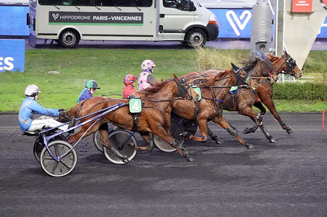 Photo d'arrivée de la course pmu PRIX DE BOIS-GUILLAUME à PARIS-VINCENNES le Mardi 17 janvier 2023