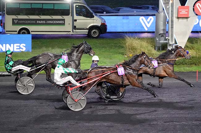 Photo d'arrivée de la course pmu PRIX DE BIARRITZ à PARIS-VINCENNES le Mardi 17 janvier 2023