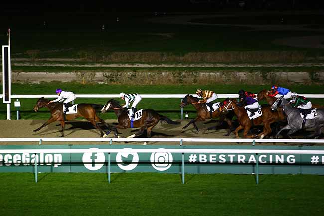 Photo d'arrivée de la course pmu PRIX DU PHARE à DEAUVILLE le Vendredi 20 janvier 2023