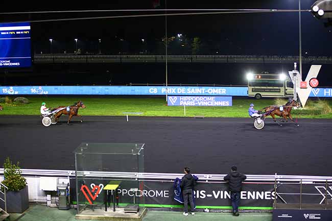 Photo d'arrivée de la course pmu PRIX DE SAINT-OMER à PARIS-VINCENNES le Mardi 24 janvier 2023