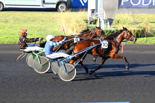 Photo d'arrivée de la course pmu PRIX DE GUISE à PARIS-VINCENNES le Lundi 13 février 2023