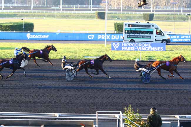Photo d'arrivée de la course pmu PRIX DU MESLE à PARIS-VINCENNES le Mardi 14 février 2023