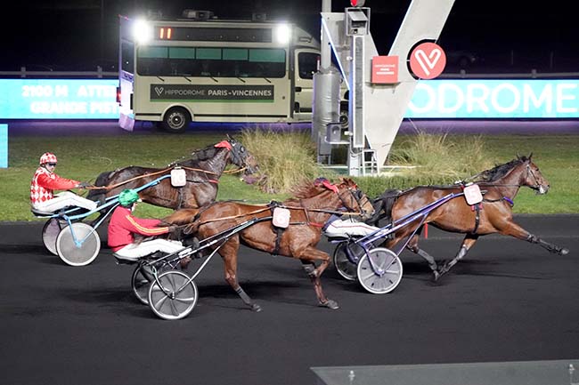 Photo d'arrivée de la course pmu PRIX GALLUS II à PARIS-VINCENNES le Vendredi 24 février 2023