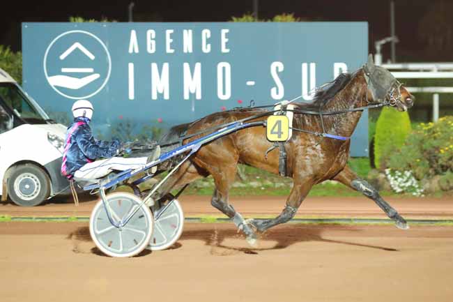 Photo d'arrivée de la course pmu PRIX MISTER LUCKEN à CAGNES-SUR-MER le Vendredi 3 mars 2023