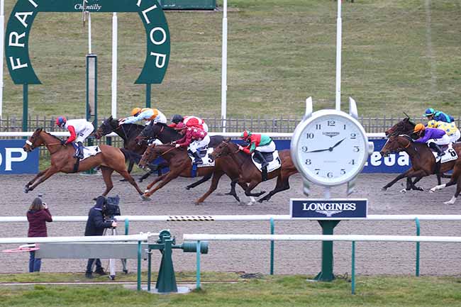 Photo d'arrivée de la course pmu PRIX DE L'ETANG CHAPON à CHANTILLY le Samedi 4 mars 2023