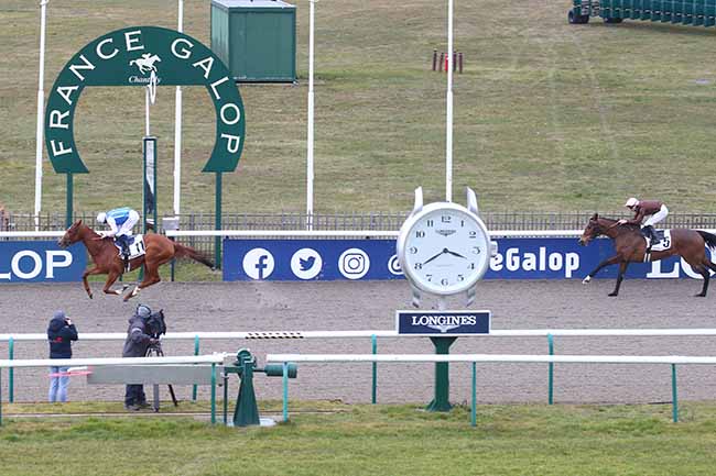 Photo d'arrivée de la course pmu PRIX DU SOISSONNAIS à CHANTILLY le Mardi 7 mars 2023