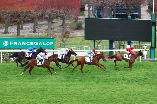 Photo d'arrivée de la course pmu PRIX ALTIPAN à SAINT CLOUD le Jeudi 9 mars 2023