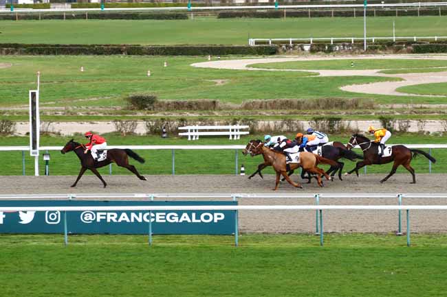 Photo d'arrivée de la course pmu PRIX SERGE GORLI à DEAUVILLE le Vendredi 10 mars 2023