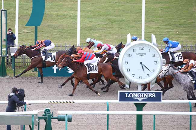 Photo d'arrivée de la course pmu PRIX DE MAREIL-EN-FRANCE à CHANTILLY le Lundi 13 mars 2023