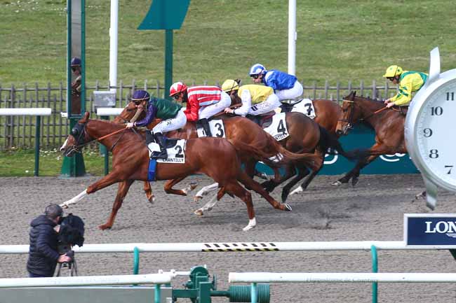 Photo d'arrivée de la course pmu PRIX DU VAL SAINT-GEORGES à CHANTILLY le Mercredi 15 mars 2023