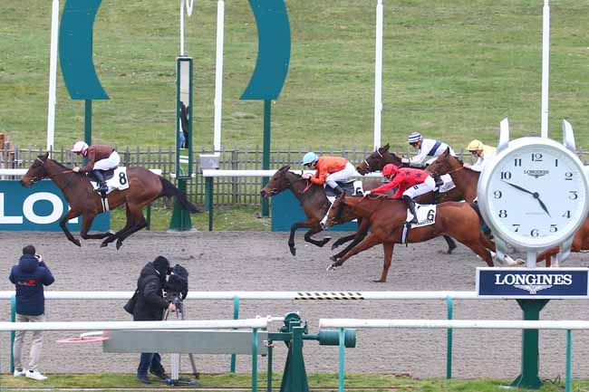 Photo d'arrivée de la course pmu PRIX DU VALMONDOIS à CHANTILLY le Mercredi 15 mars 2023