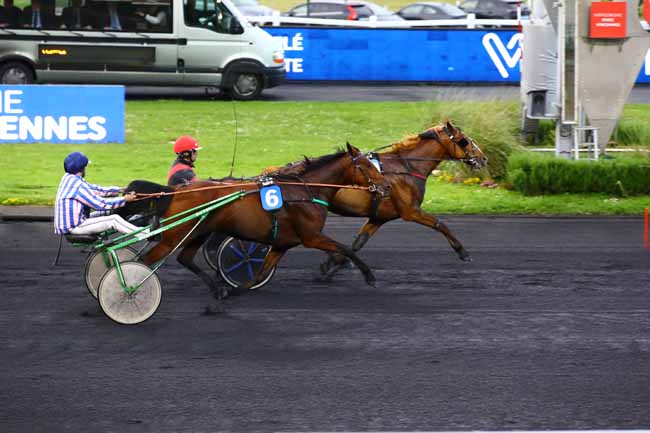 Photo d'arrivée de la course pmu PRIX ANTARES à PARIS-VINCENNES le Mardi 9 mai 2023