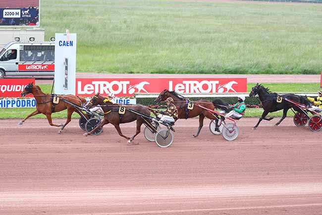 Photo d'arrivée de la course pmu PRIX OUEST FRANCE (PRIX DE CAMBREMER) à CAEN le Samedi 13 mai 2023