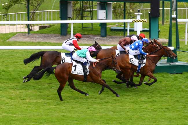 Photo d'arrivée de la course pmu PRIX LUNADIX à SAINT CLOUD le Mardi 16 mai 2023