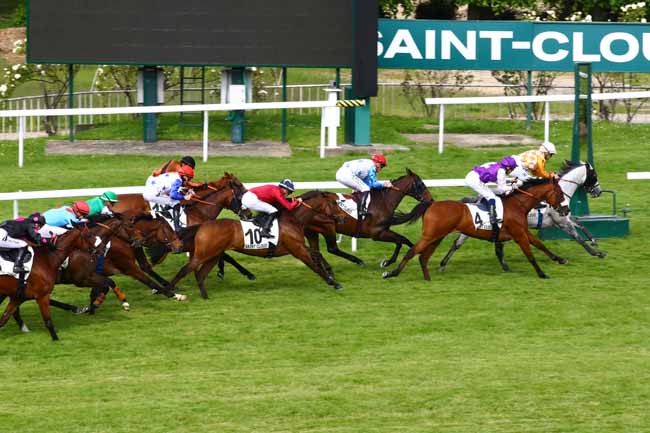 Photo d'arrivée de la course pmu PRIX DU HARAS DE LA CELLE-SAINT-CLOUD à SAINT CLOUD le Mardi 23 mai 2023