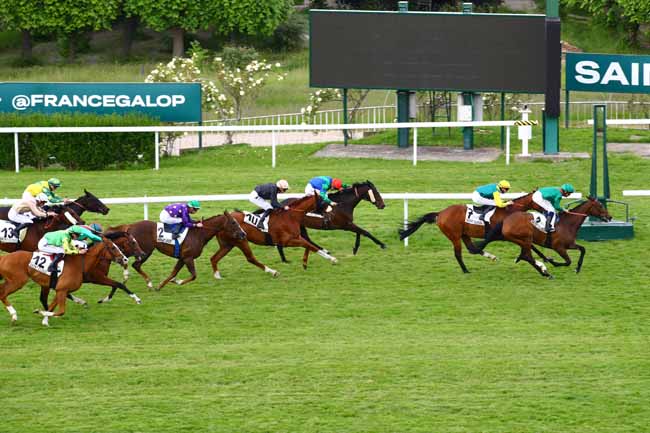 Photo d'arrivée de la course pmu PRIX DU HARAS DE JARDY à SAINT CLOUD le Mardi 23 mai 2023