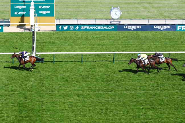 Photo d'arrivée de la course pmu PRIX FINLANDE à LONGCHAMP le Jeudi 25 mai 2023