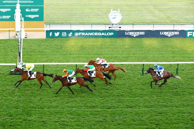 Photo d'arrivée de la course pmu PRIX DU PASSAGE DE L'ANCRE à LONGCHAMP le Jeudi 25 mai 2023