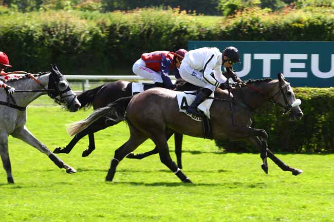 Photo d'arrivée de la course pmu PRIX LINDOR à AUTEUIL le Samedi 27 mai 2023