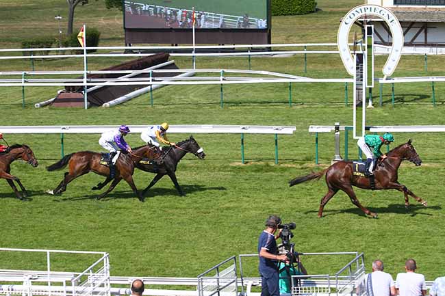 Photo d'arrivée de la course pmu PRIX DE LA DIVETTE à COMPIEGNE le Mardi 13 juin 2023