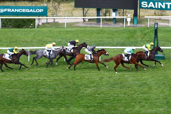 Photo d'arrivée de la course pmu PRIX DU CHATEAU DE VANVES à SAINT CLOUD le Mercredi 14 juin 2023