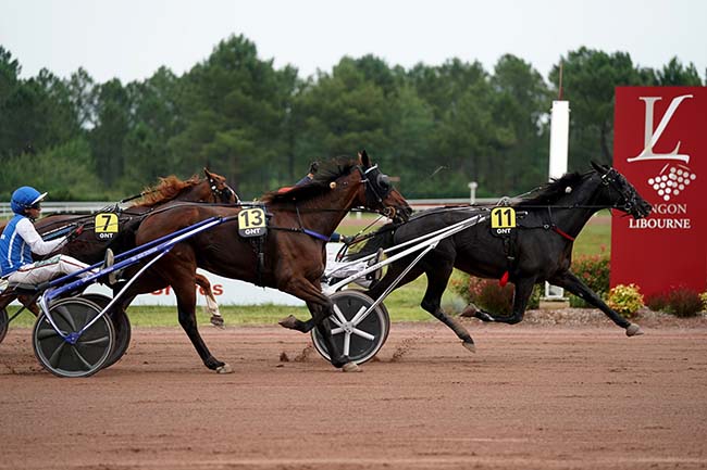 Photo d'arrivée de la course pmu GRAND NATIONAL DU TROT (7EME ETAPE DU GNT) à LANGON le Mercredi 21 juin 2023